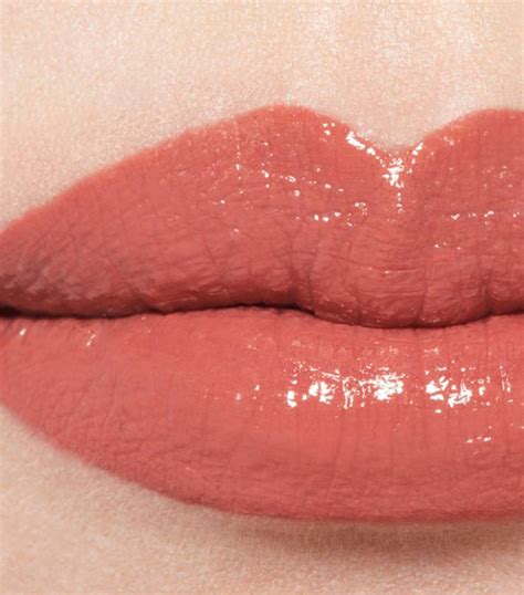 ROUGE COCO BLOOM Hydrating and plumping lipstick. intense  